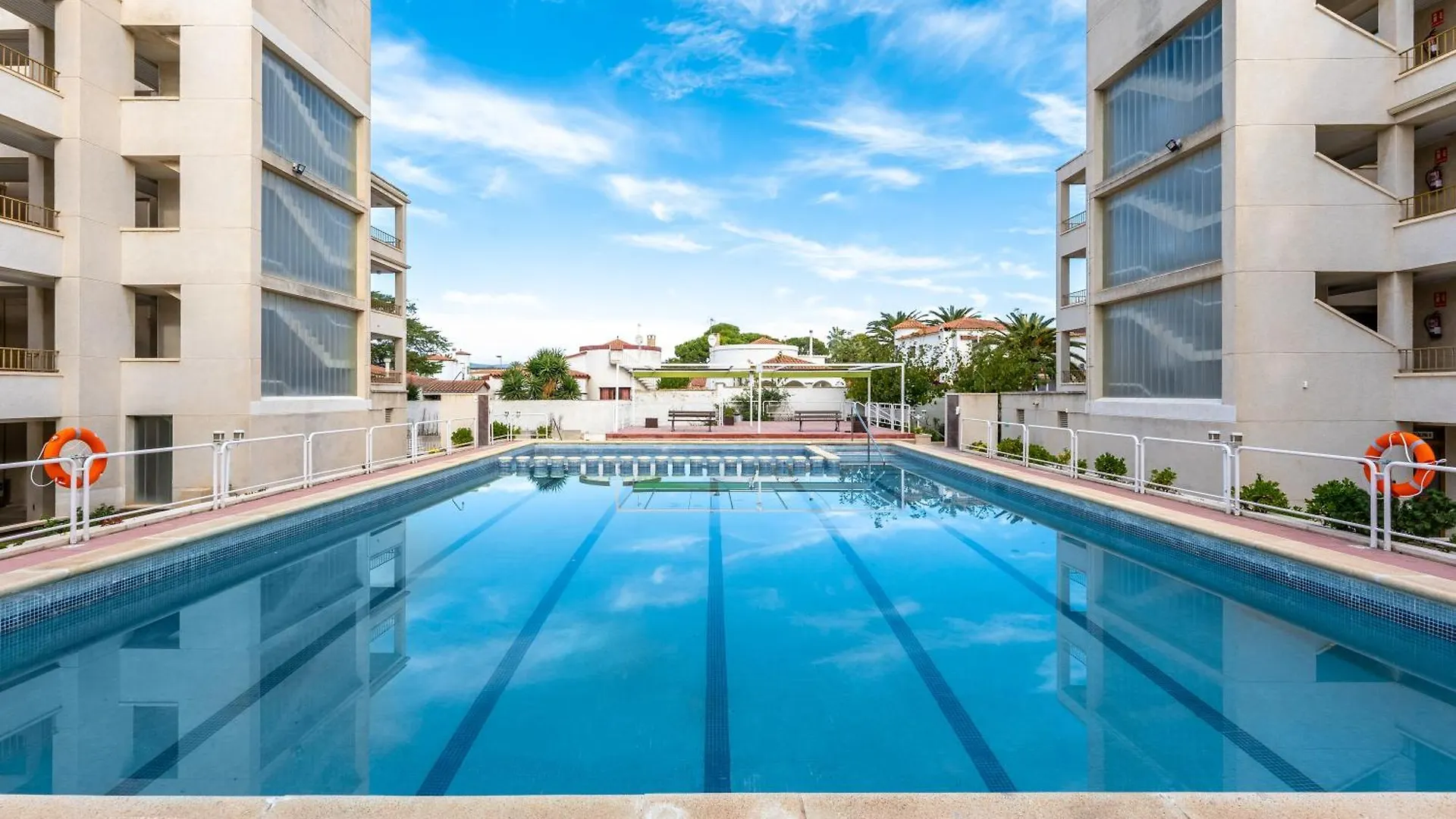 شقة Apartamento Albatros كامبريلس