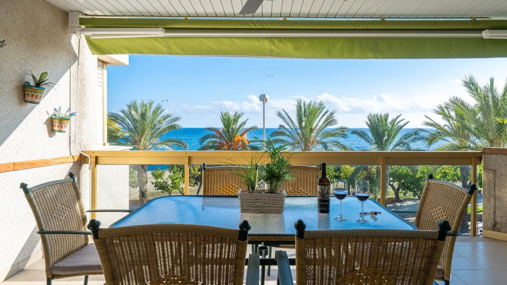 Apartamento Albatros كامبريلس